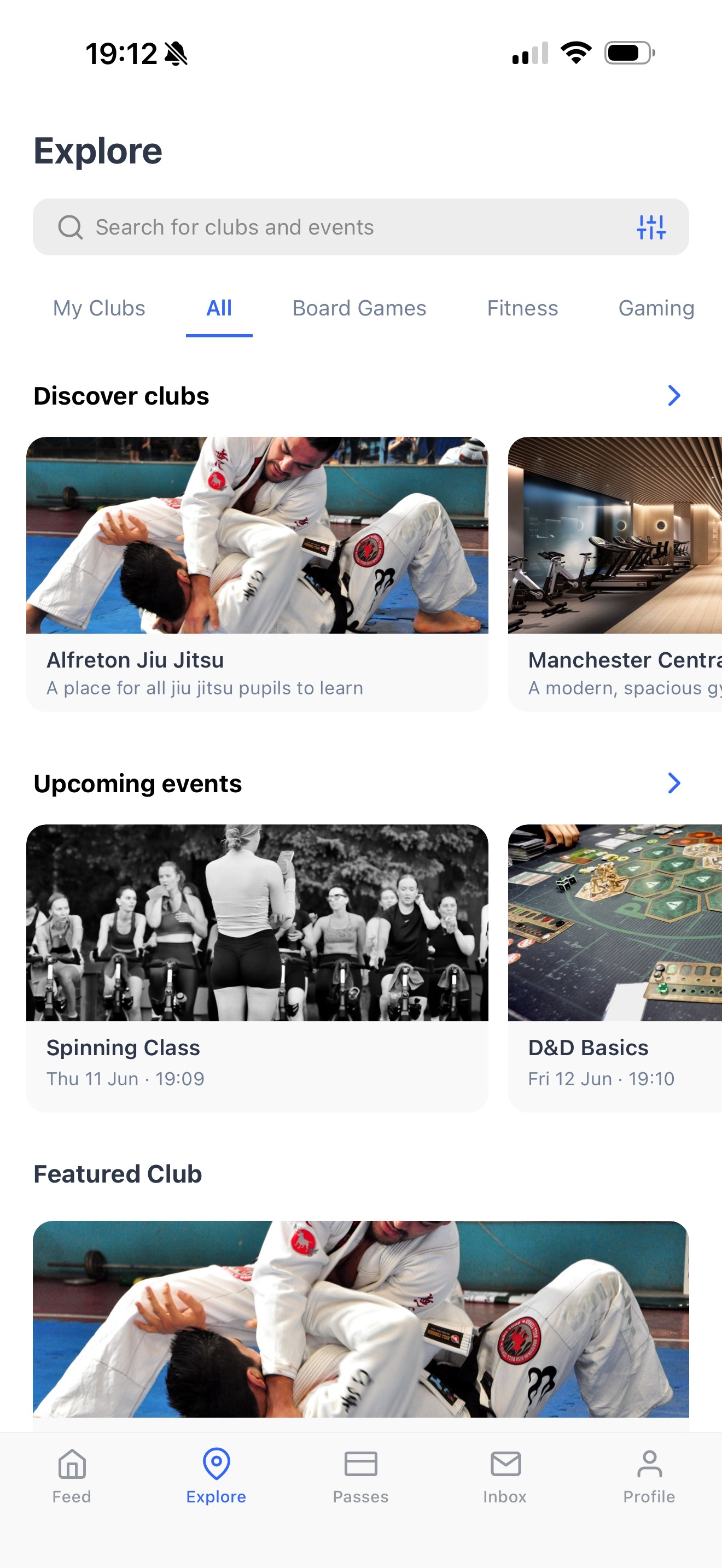 Discovering clubs and events on the Explore tab of the Dyno member app